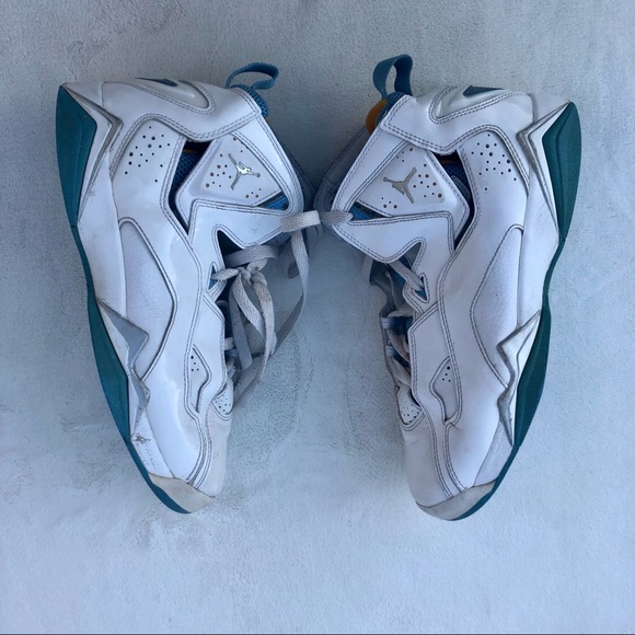 Air Jordan Sneakers True Flight Hightops Yellow Blue Y7 - Picture 4 of 7